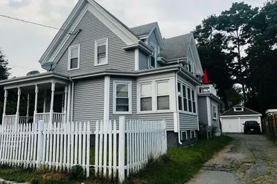 864 Warren Ave 1