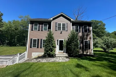 98 Old Spencer Rd 1
