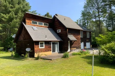 15 Merrill Dr 1