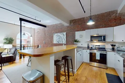 19 Stanhope Street #1D