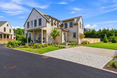 18 Honeysuckle Drive 1