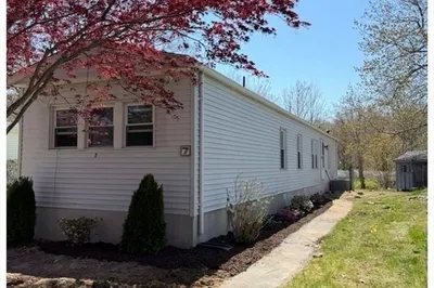 7 Chestnut St