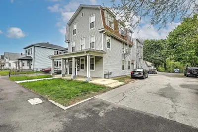 458 Weir St #5 1