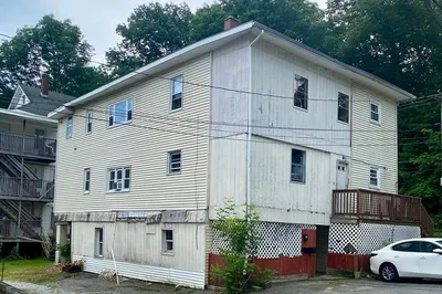 74 Abbott St
