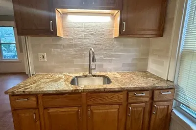 92 Elliot St #1 1