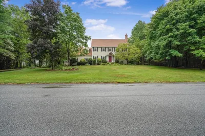 20 King Phillip Drive 1