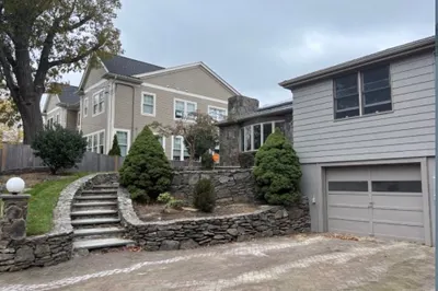 338 Langley Rd 1