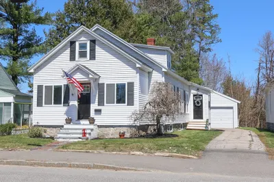 325 Mast Rd 1