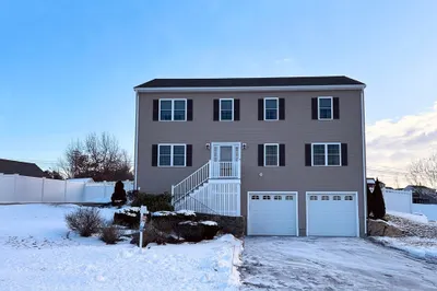 6 Marshall Circle 1