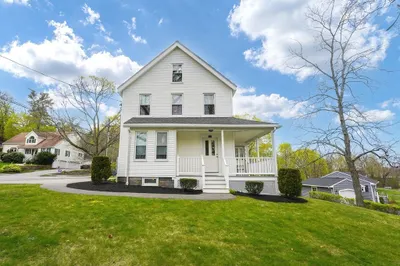 102 Parker Rd 1