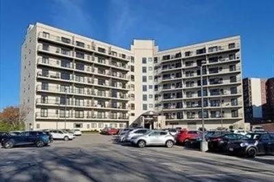 133 Commander Shea Blvd #418 1