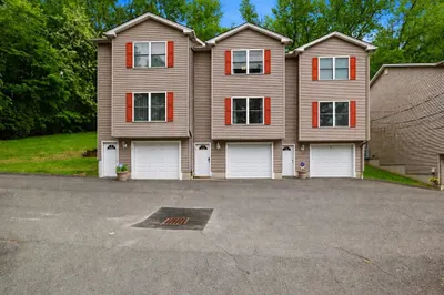 83 Buckley Blvd #83 1