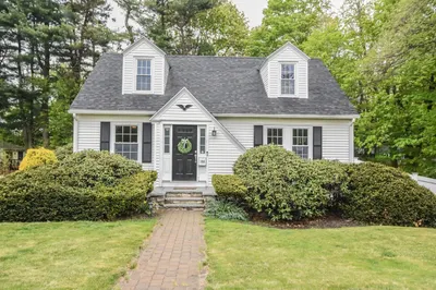 184 Elm St 1