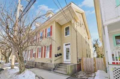 11-1/2 Mason St #2