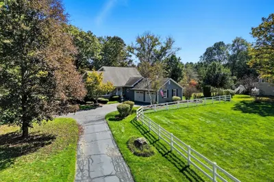 156 Honey Pot Road