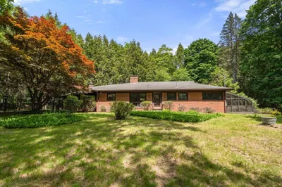 260 Landham Rd