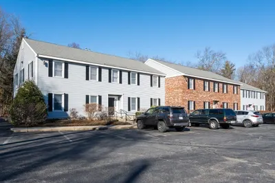 285 Littleton Rd #3 1
