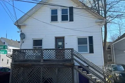 31 Sargent St