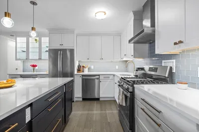 8 Whittier Place #15E
