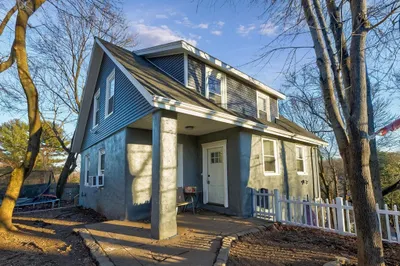 8 Fulton Ave