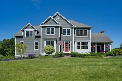 27 Autumn Ridge Road 1