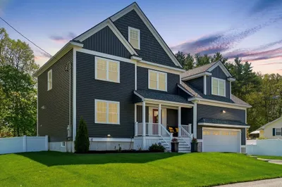 8 Edgewood Rd 1