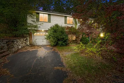 15 Mcadams Rd