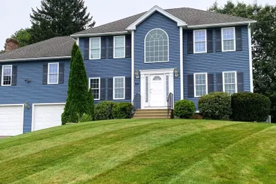 10 Jonathan Cir