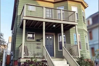 13 Bartlett St #3