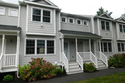 4 Great Cedar Dr #4