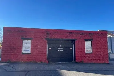 2 Ames St 1