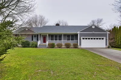 52 Bluegrass Dr.