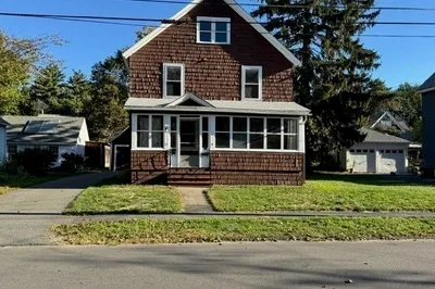 35-37 Shattuck St 1