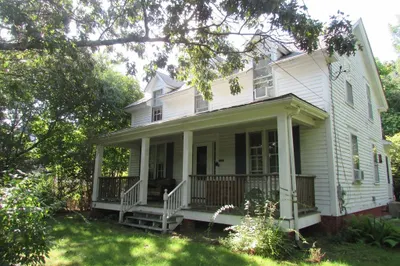 122 West Ave 1
