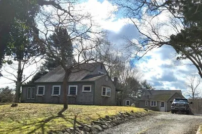 981 River Rd