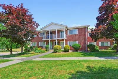 31 Bayberry Dr #4 1