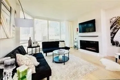 1 Franklin Street #1205