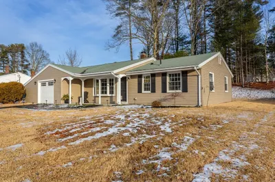 128 Edward Rd