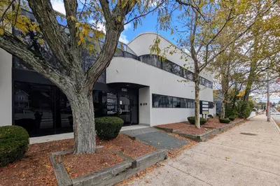 830 Main St #1 1