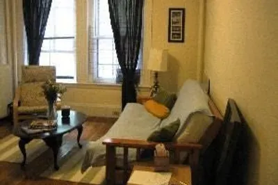 30 Isabella St #1