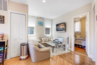 149 Endicott St #3
