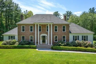 25 Donnelly Dr 1