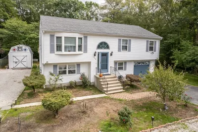 699 Valentine St 1