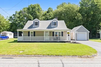 46 Shady Lane Ave