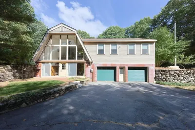 92 E Charlton Rd 1