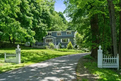 12 Dix St 1