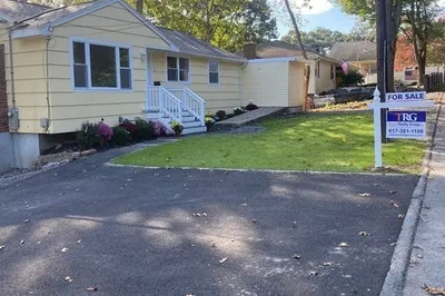 3 Amvets Ln 1