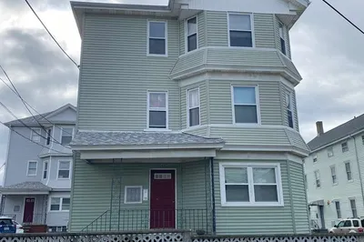 43 Davis St #3 1