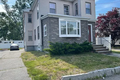 22 Almont St #2 1
