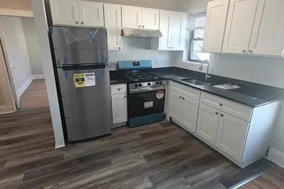 8 Langmaid Ave #14